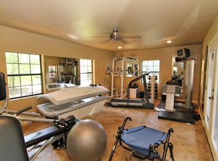 301 Canyon Creek Trl, Fort Worth, TX 76112