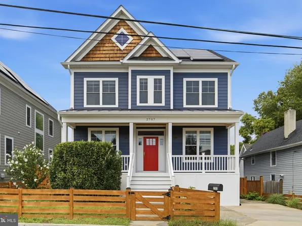 2707 1st St S, Arlington, VA 22204