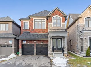41 Rainbrook Close, Brampton, ON L6R0Z1