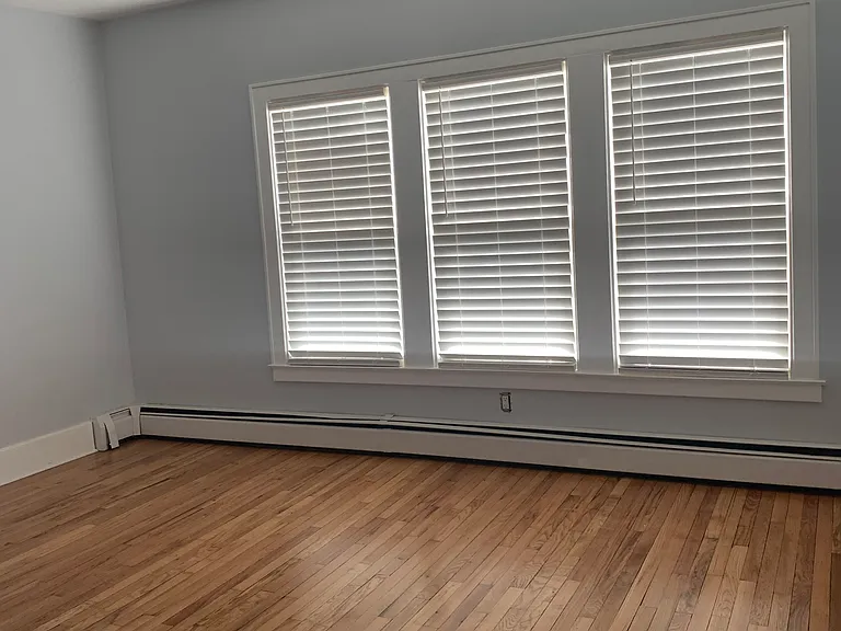 512 N Ml — Photo 2