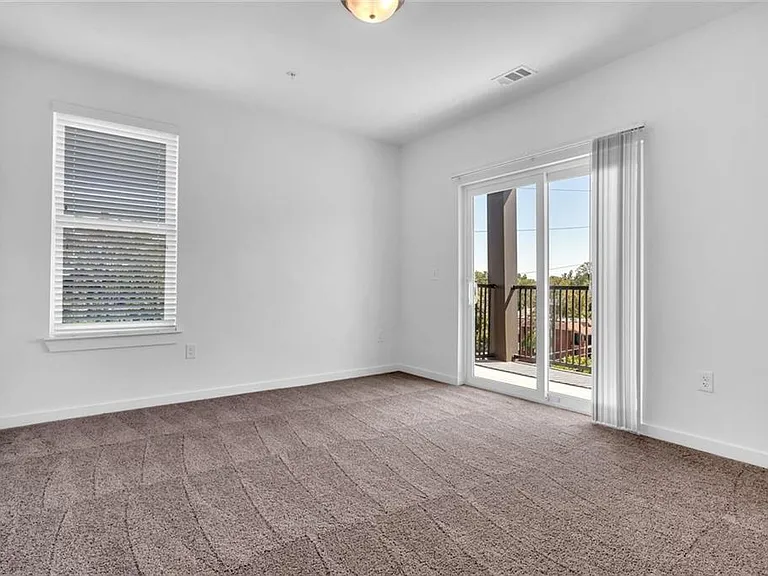 525 Parkway Dr NE #518 — Photo 15