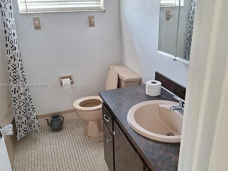 9410 NW 24th Pl — Photo 9