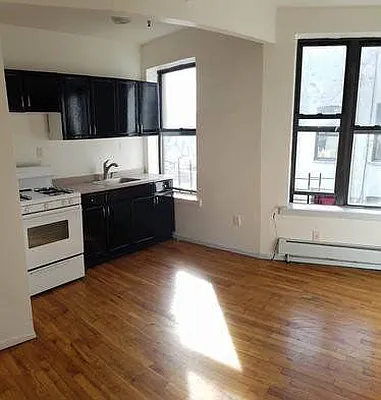 Rented by Uptown Flats LLC | media 58