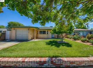 1143 Lambaren Ave, Livermore, CA 94551