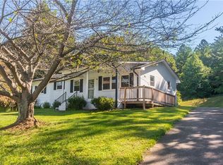 148 Bancroft Ln, Mount Airy, NC 27030