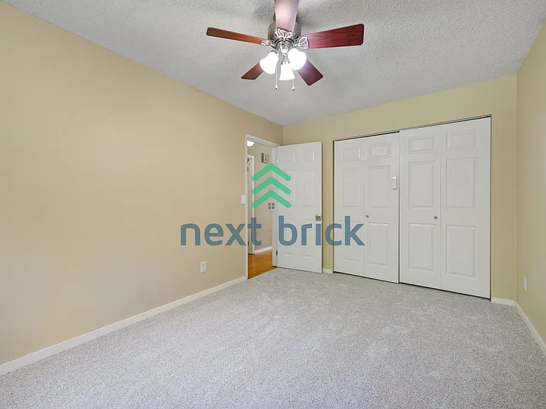 21638 SE 32nd Pl — Photo 14
