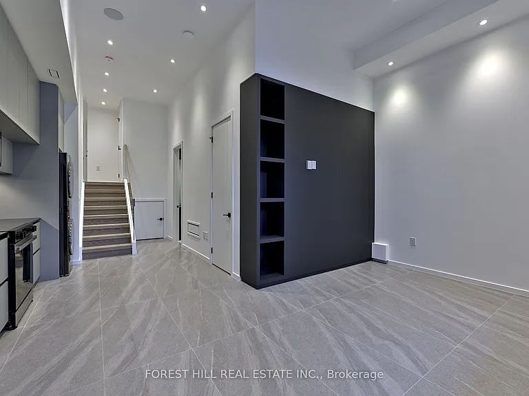 42 Cameron Ave — Photo 33