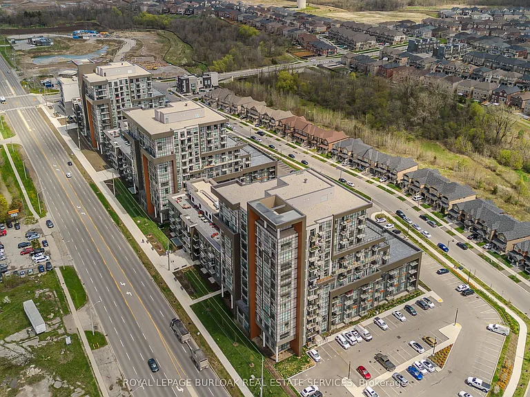 470 Dundas St E #317 — Photo 3