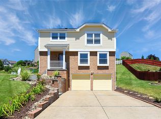 2011 Canyon Dr, Mc Kees Rocks, PA 15136