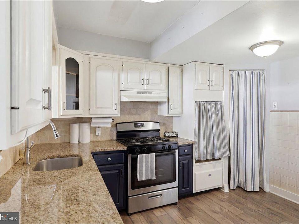 1st image of 355 Hibbs Ave