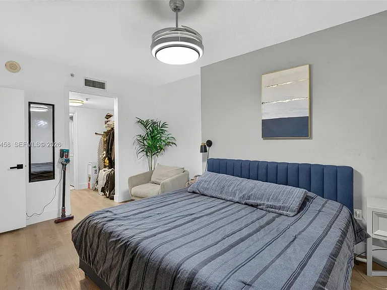 1750 N Bayshore Dr #1609 — Photo 12