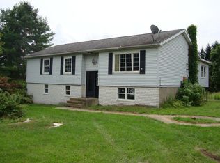 14061 Church Hill Rd, Clarks Summit, PA 18411