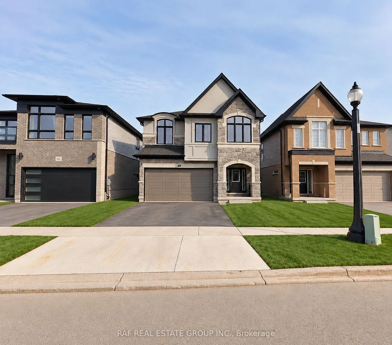 5 bed, $4,000 — Photo 1