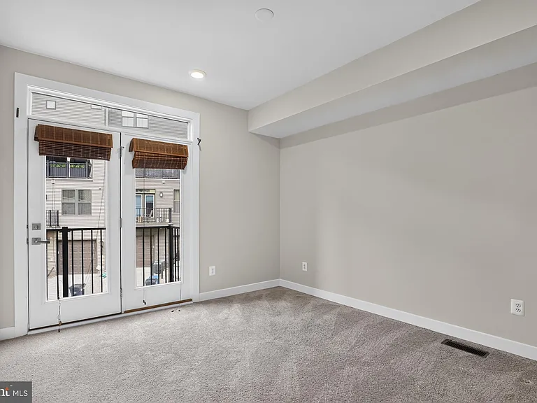 13246 Lake Woodland Way #5A — Photo 33