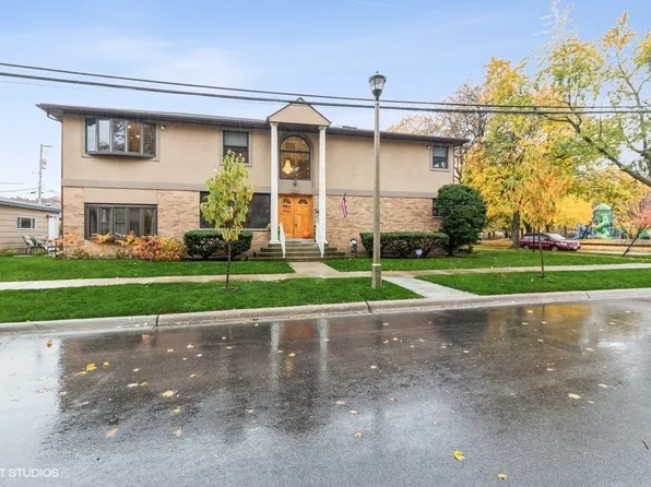 7657 Long Ave, Skokie, IL 60077