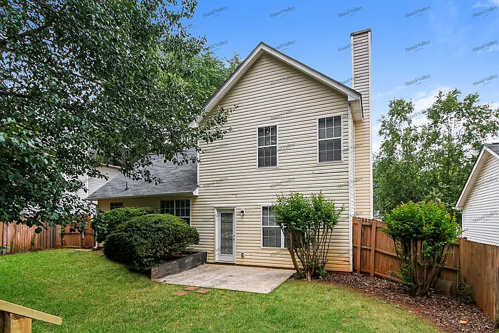 4381 Ward Bluff Ct — Photo 12