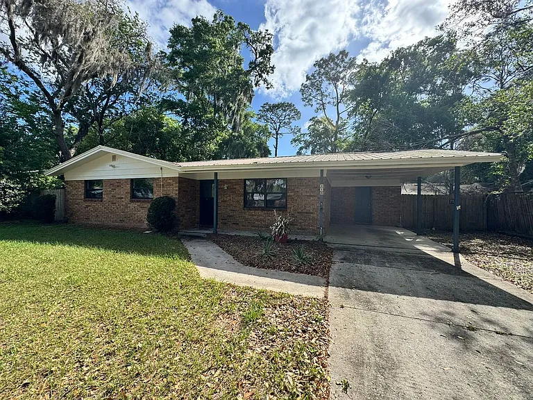 119 Arden Dr — Photo 1