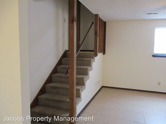 2nd image of 460 NE Park Ln APT A