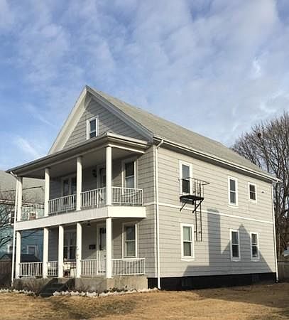 2nd image of 22 Crescent Rd