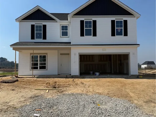 533 Ashley Heights Dr, Aberdeen, NC 28315