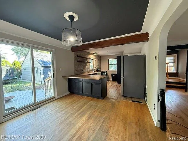 3 bed, 2.0 bath, 1700 sqft, $2,495 — Photo 4