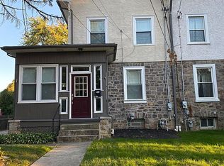 125 Grandview Rd, Ardmore, PA 19003