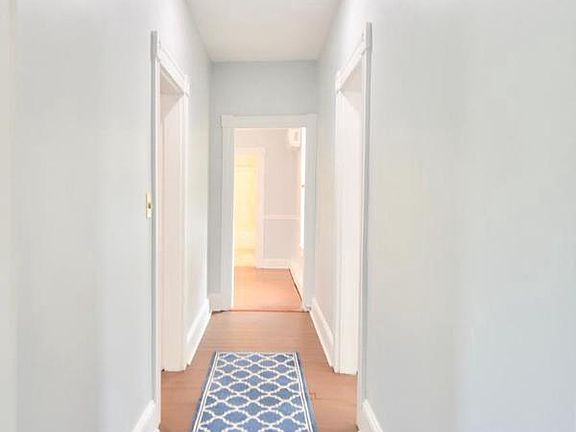 5th image of 205 Oakley St #2