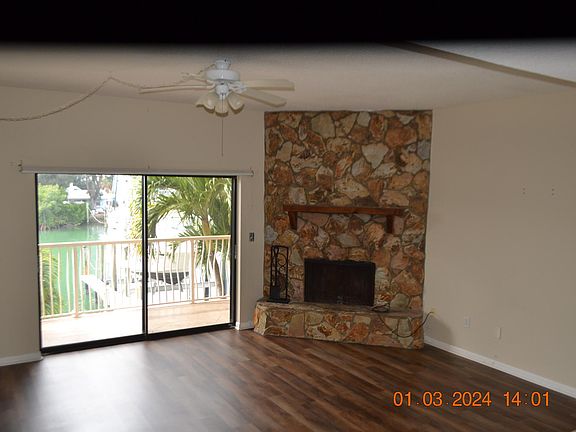 4th image of 12444 Capri Cir N
