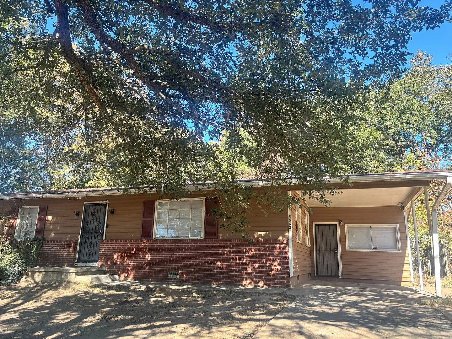 5062 London Ln Jackson, MS 39209 — Photo 1
