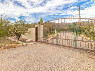 11530 E Snyder Rd, Tucson, AZ 85749