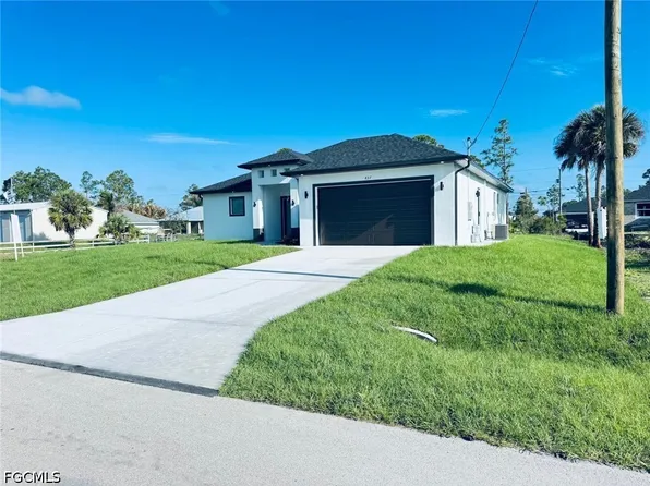 837 Foxtail St, Lehigh Acres, FL 33974