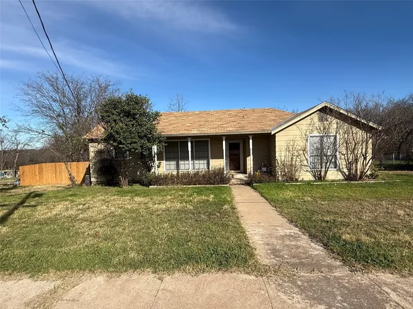 609 E Henry St, Hamilton, TX 76531