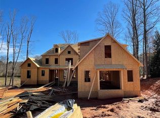 524 Saint Ives Walk, Monroe, GA 30655