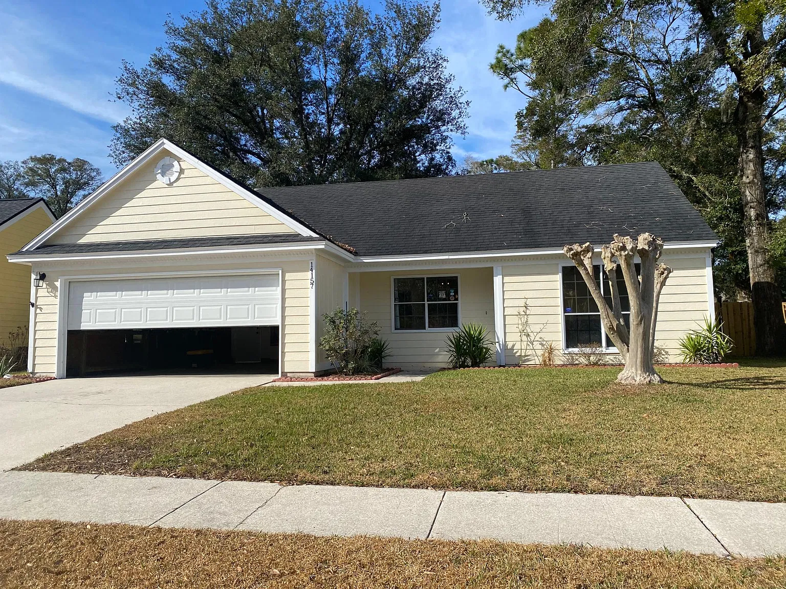 14157 Drakes Point Dr — Photo 2