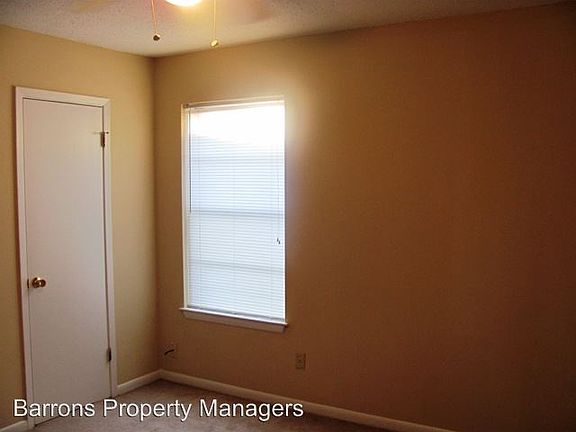 5th image of 3202 Auburn Pkwy
