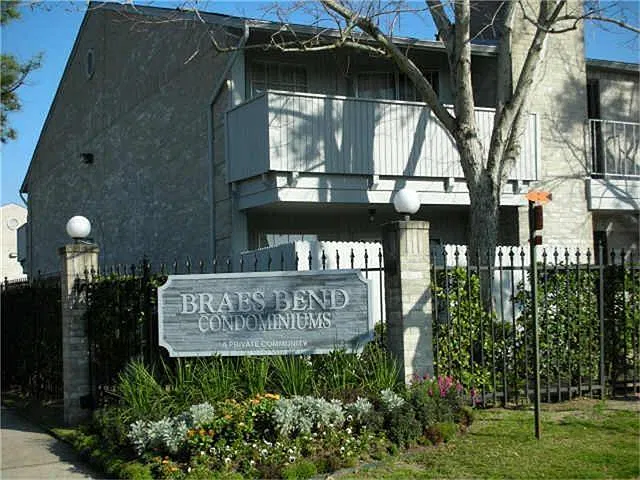 2 bed, 2.0 bath, 1014 sqft, $1,300 — Photo 1