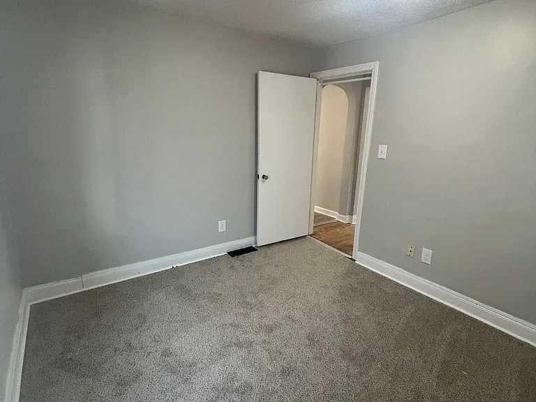 4009 Beaver St — Photo 3