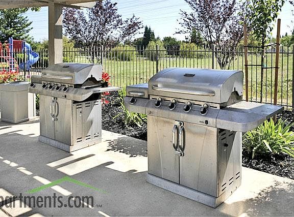 2nd image of 200 S Lexington Dr APT 422
