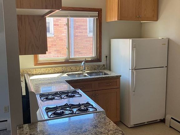2nd image of 3123 23rd Ave S APT 204
