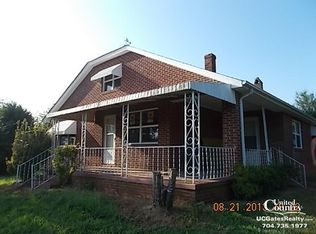 202 Sand Pit Rd, Lawndale, NC 28090