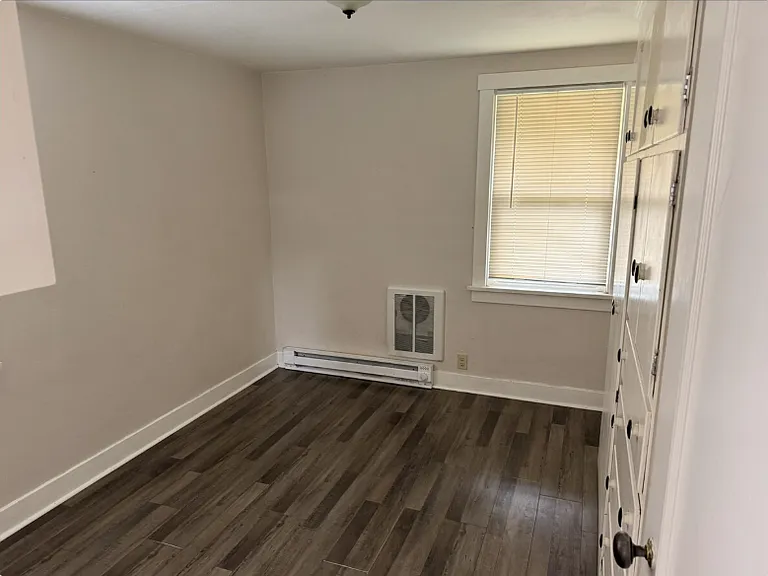 10151 Lancaster Rd — Photo 6