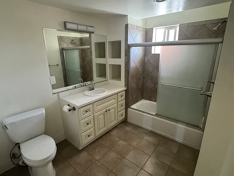 8732 Reading Ave #3 — Photo 7