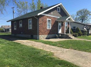 2004 Memorial Ave, Washington, IN 47501