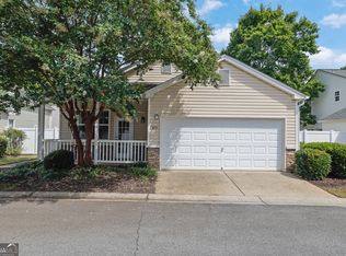570 W Oaks Dr, Woodstock, GA 30188