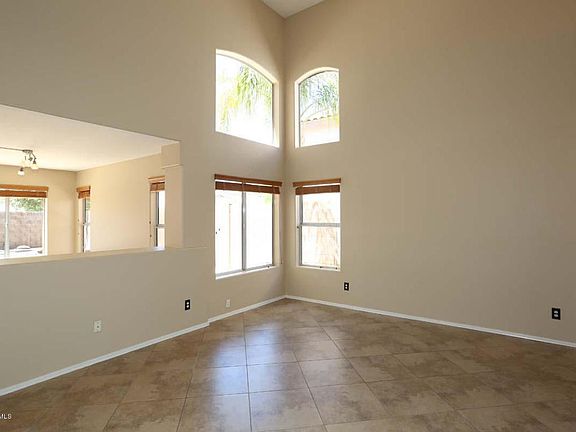 3rd image of 3917 E Morrow Dr