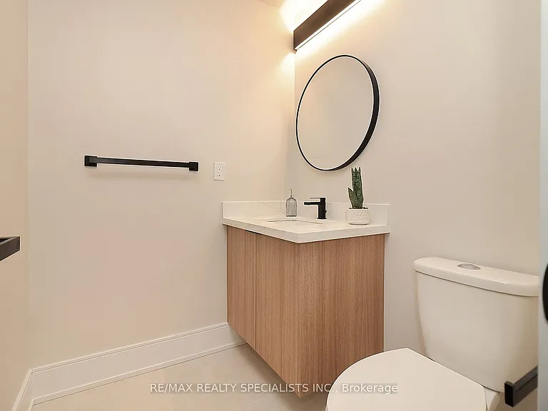 1048 Roosevelt Rd #MAIN — Photo 36