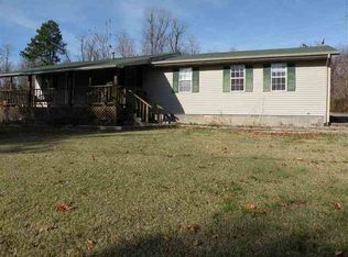 929 Levias Rd, Marion, KY 42064