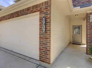 1707 Don Alejandro, Houston, TX 77091