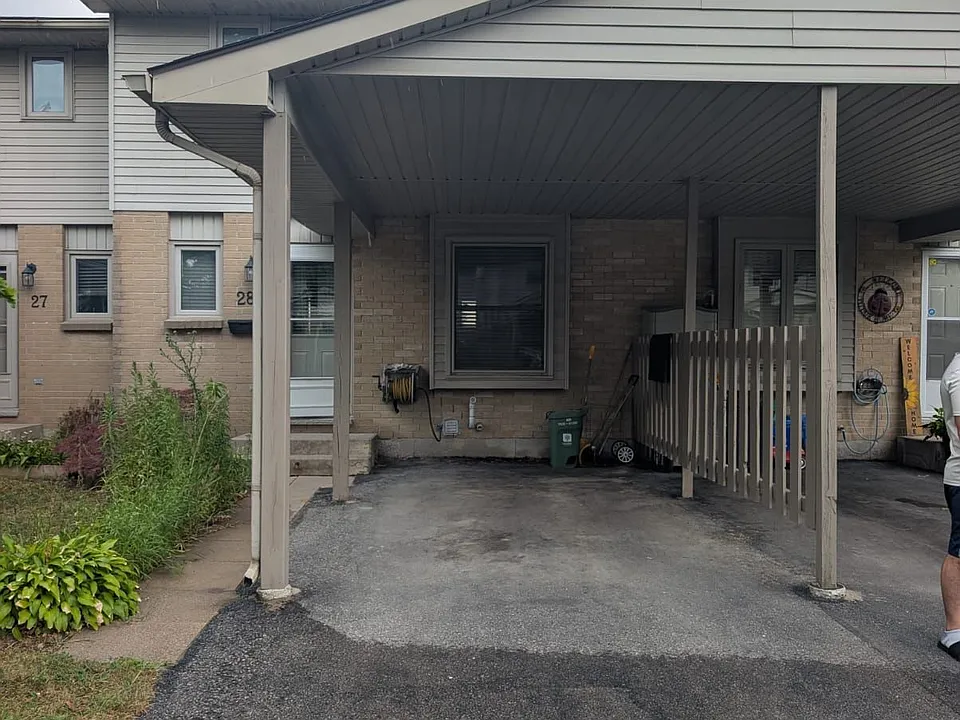 25 Erica Cres #28