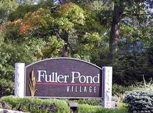 92 Fuller Pond Rd, Middleton, MA 01949